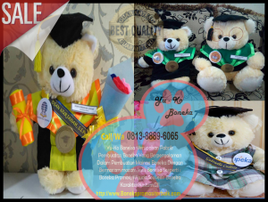 Toko Boneka Wisuda