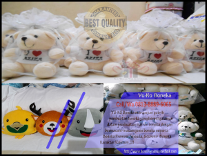 Industri Boneka Wisuda